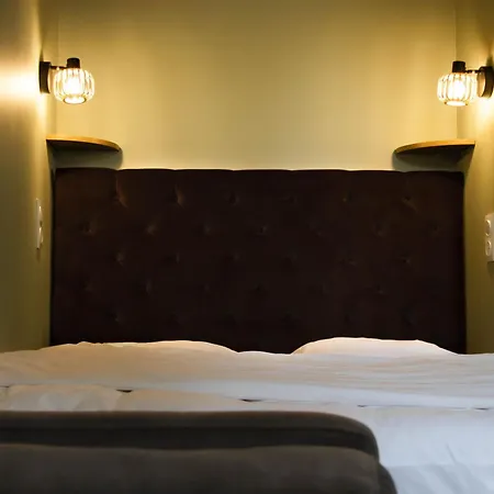 A Thermal * نانسي